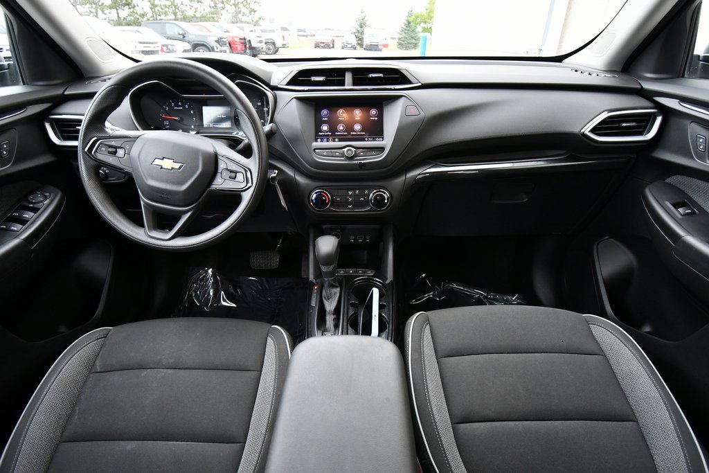 2021 Chevrolet Trailblazer LS photo 14