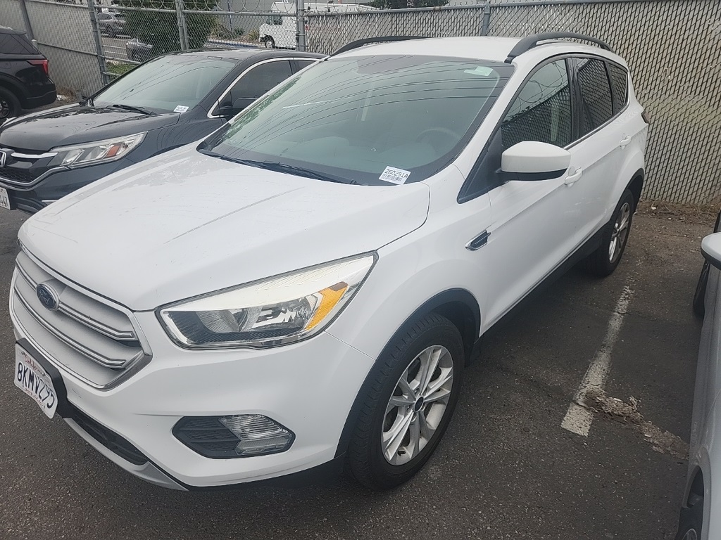 2018 Ford Escape SE photo 3