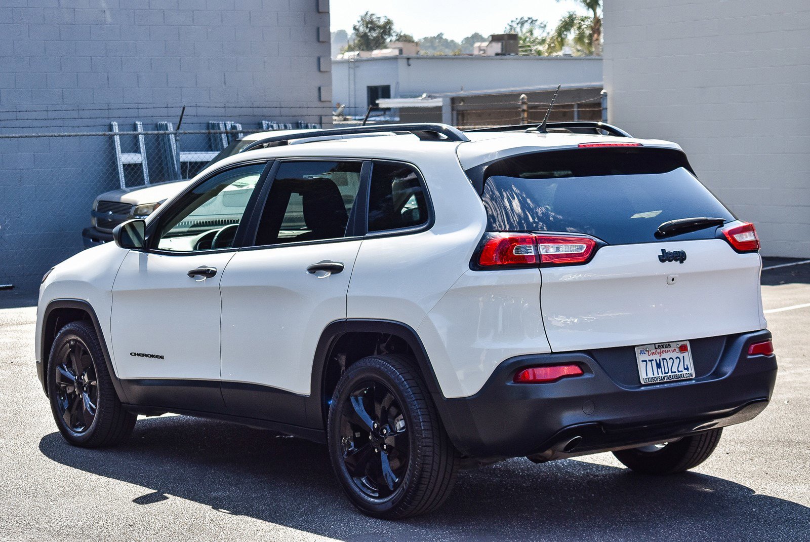 2016 Jeep Cherokee Altitude photo 3