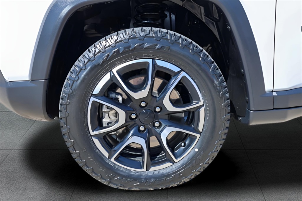 2024 Jeep Compass Trailhawk photo 22