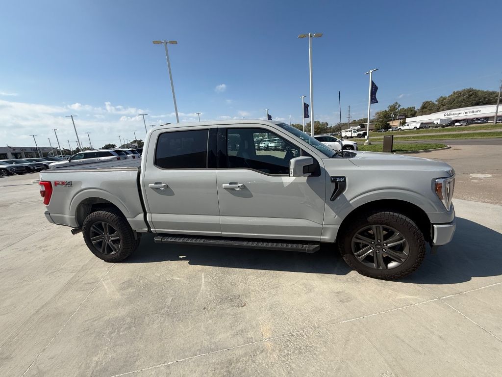 2023 Ford F-150 Lariat photo 4