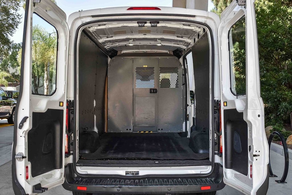 2017 Ford Transit photo 18