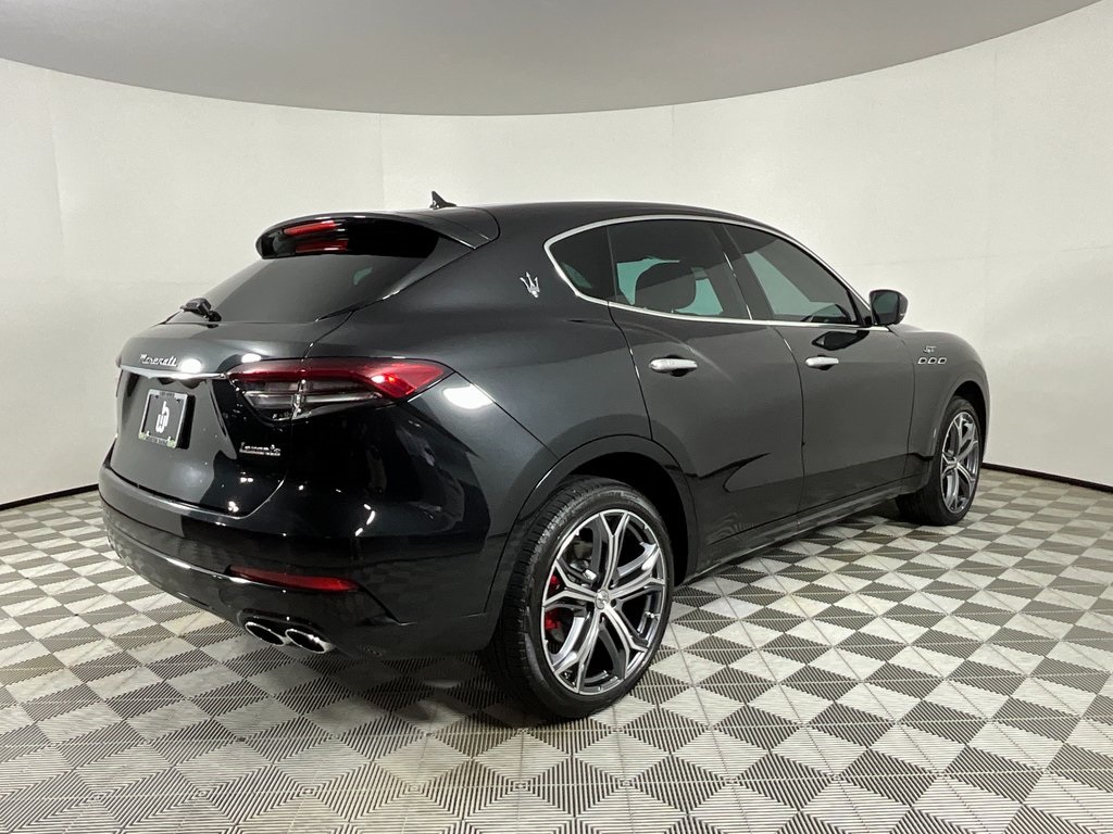 2023 Maserati Levante Base GT photo 4