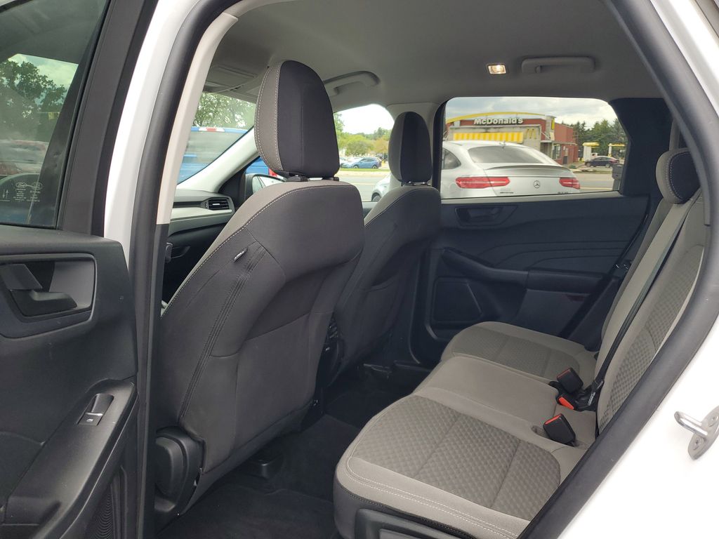 2022 Ford Escape SE photo 23