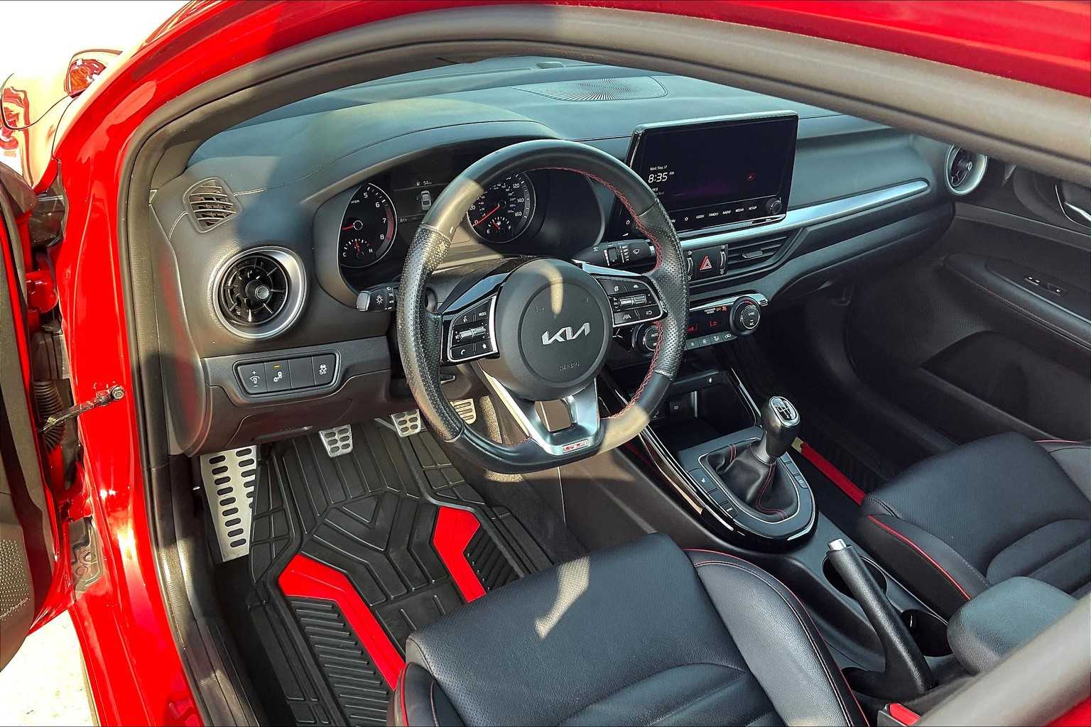 2023 Kia Forte GT photo 15
