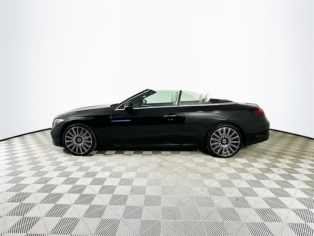2026 Mercedes Benz CLE 300 4MATIC photo 4