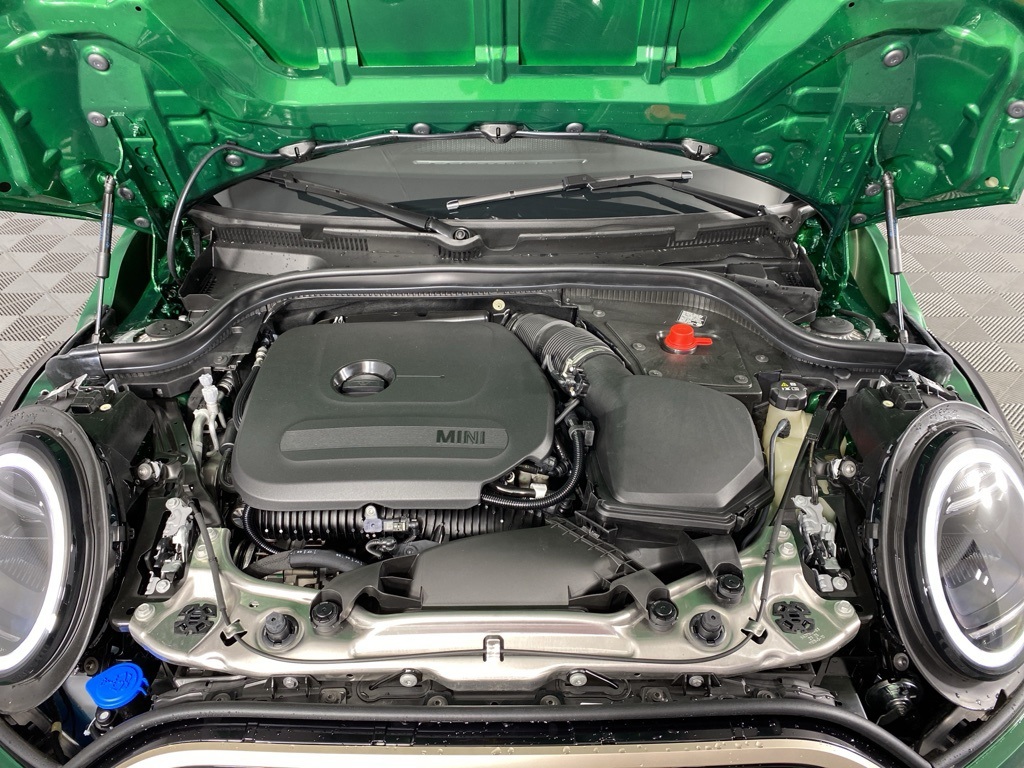 2026 Mini Cooper 2 Door Hardtop Iconic photo 4