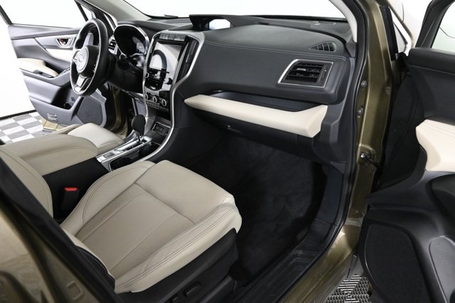 2022 Subaru Ascent Limited photo 9