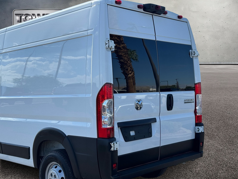 2023 Ram ProMaster 2500 photo 3