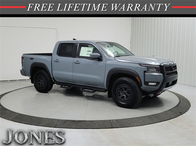 2026 Nissan Frontier PRO-4X's photo