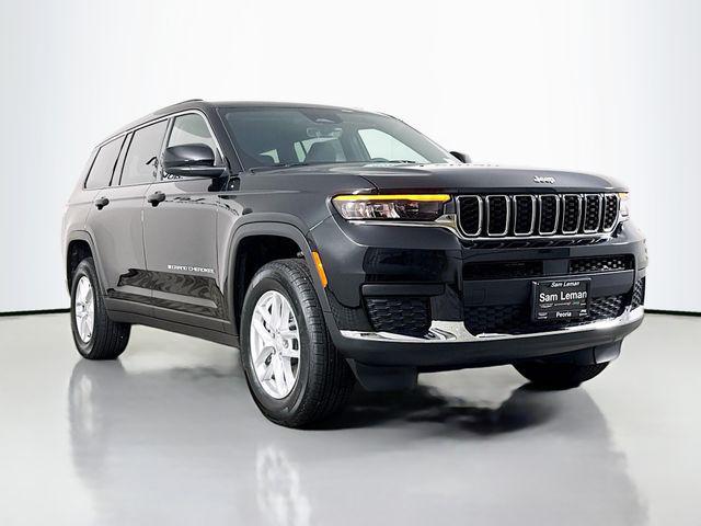 2025 Jeep Grand Cherokee L Laredo's photo