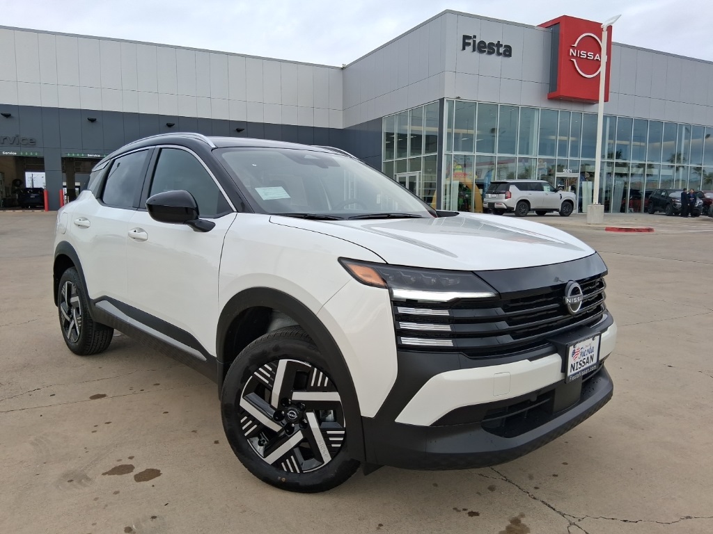 2026 Nissan KICKS SV's photo