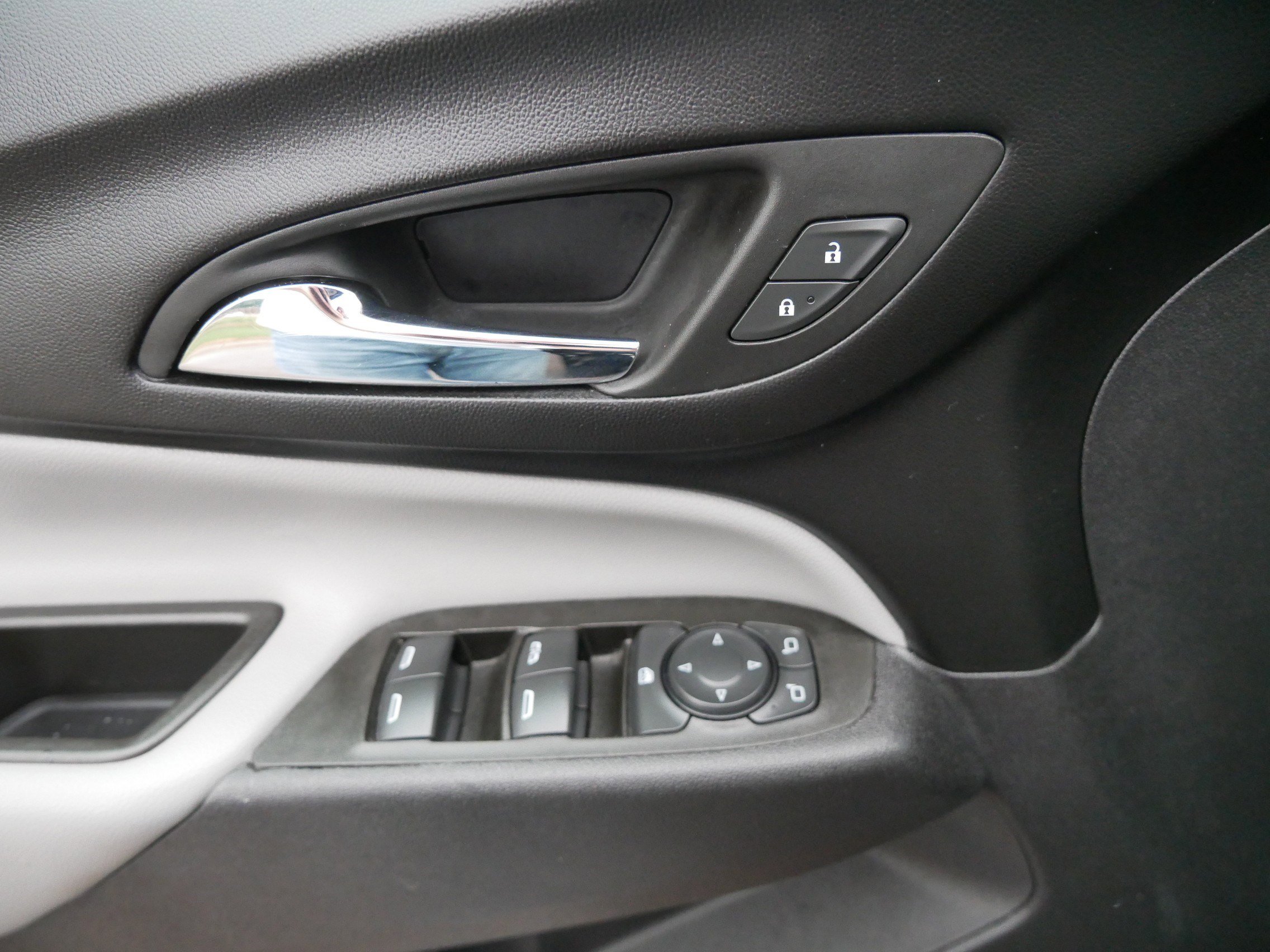 2024 Chevrolet Equinox LT photo 18