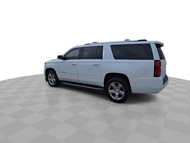 2017 Chevrolet Suburban Premier photo 3