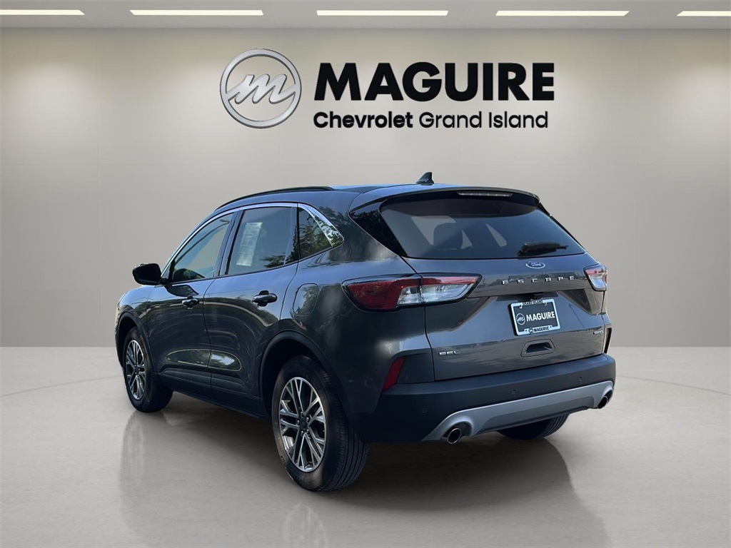 2022 Ford Escape SEL photo 24