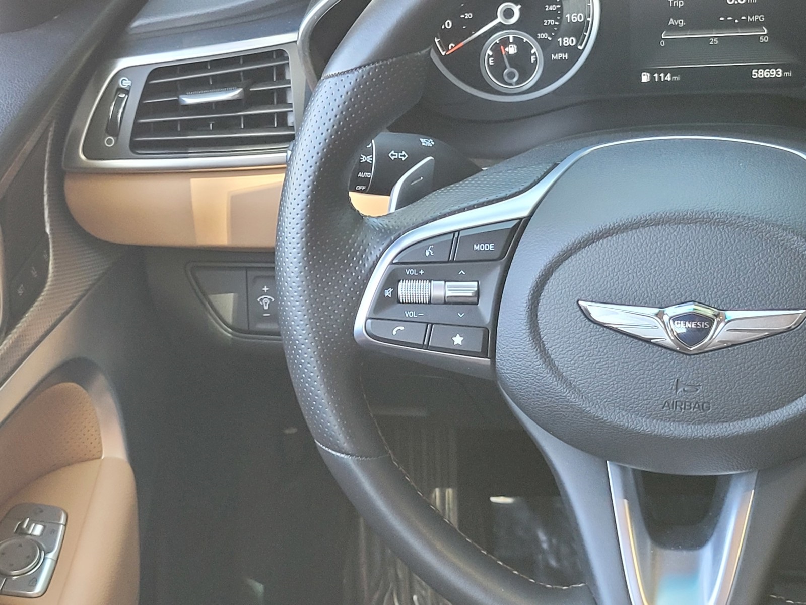 2022 Genesis G70 3.3T photo 13