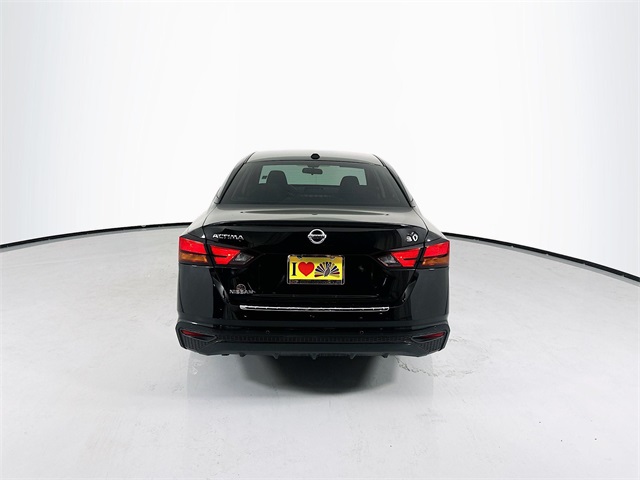 2024 Nissan Sentra SV photo 6