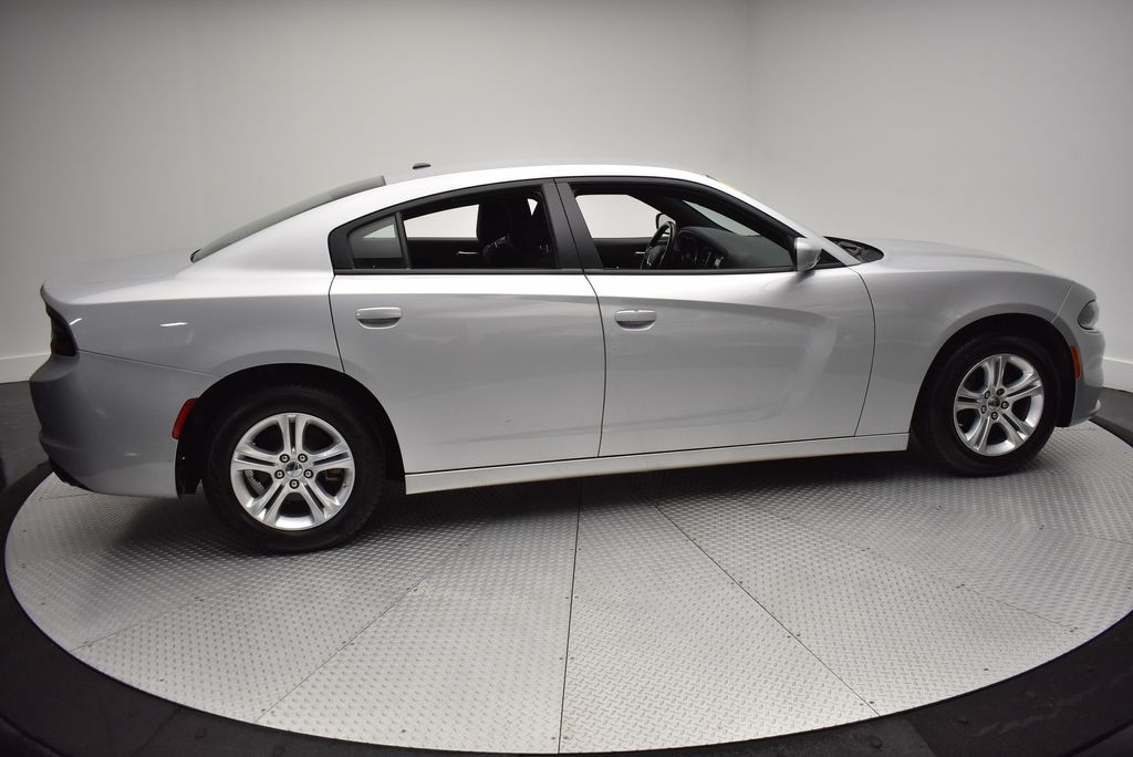 2022 Dodge Charger SXT photo 4