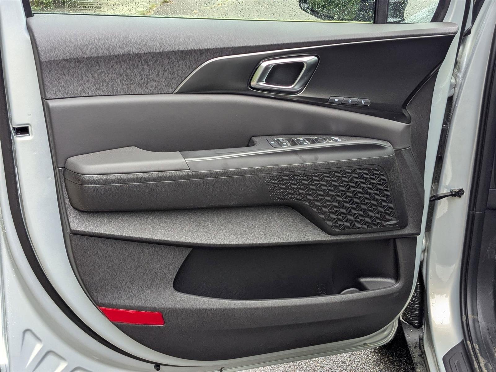 2025 Kia Carnival SX Prestige photo 11