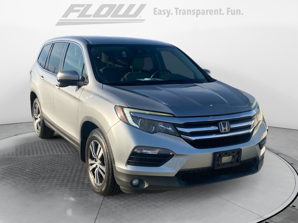 2017 Honda Pilot EX's photo
