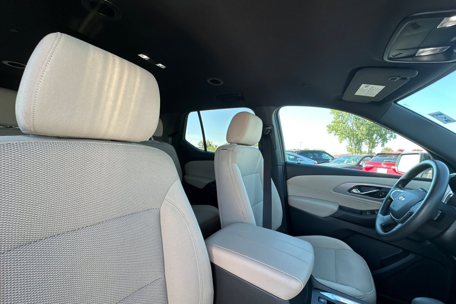2022 Chevrolet Traverse LS photo 17