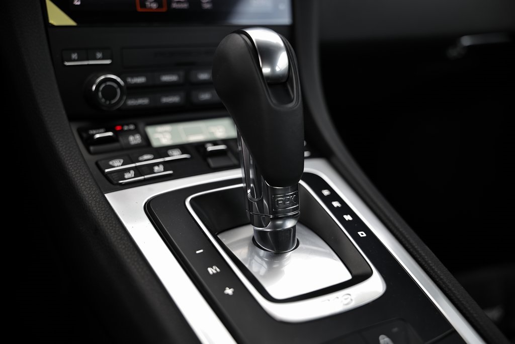 2025 Porsche Cayman Base photo 34