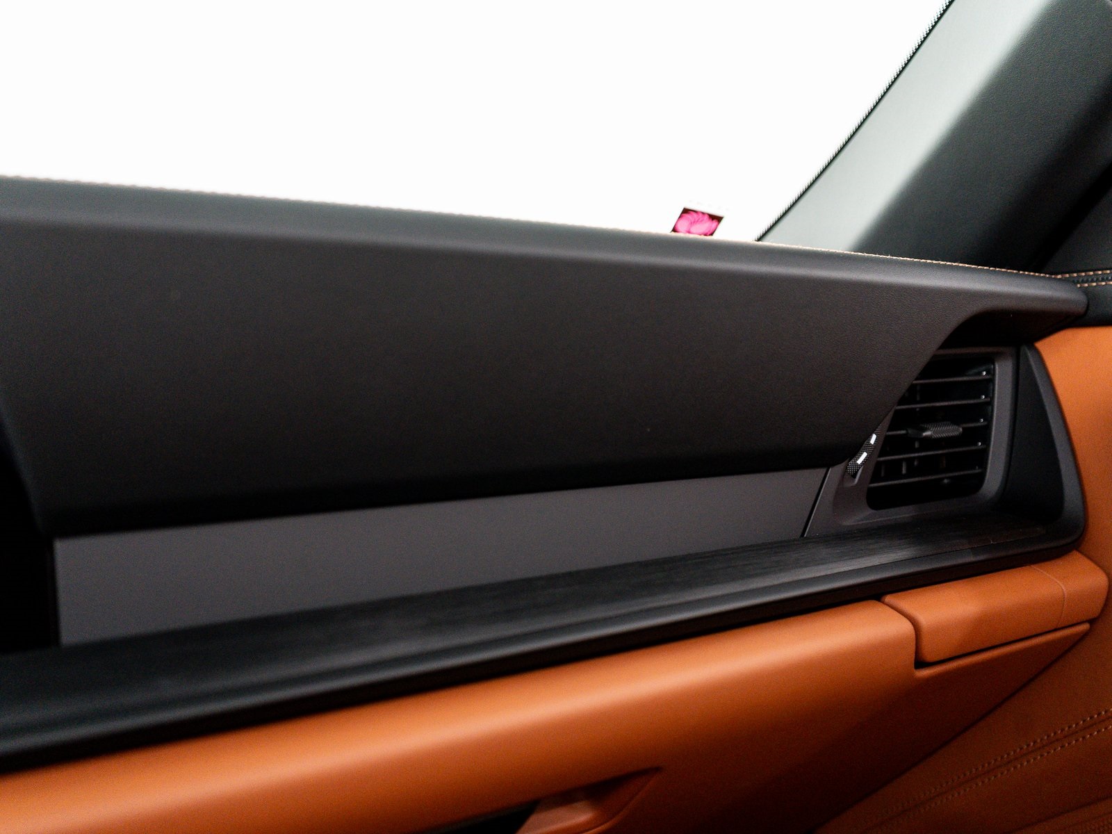 2025 Porsche 911 Targa 4 GTS photo 43