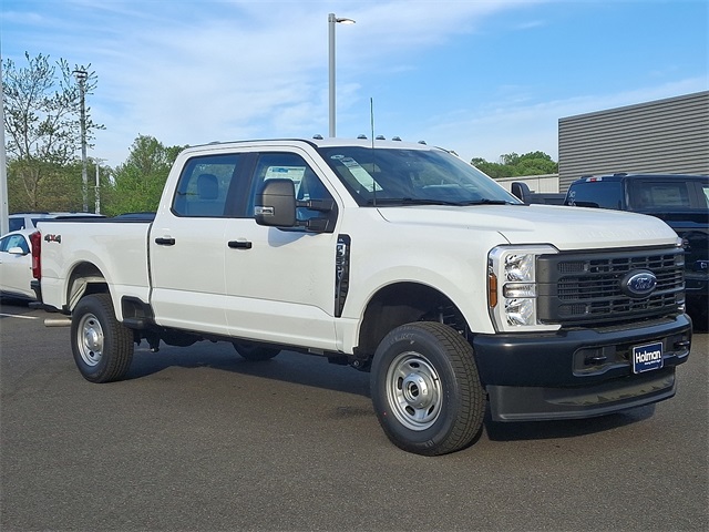 2025 Ford F-250 photo 2