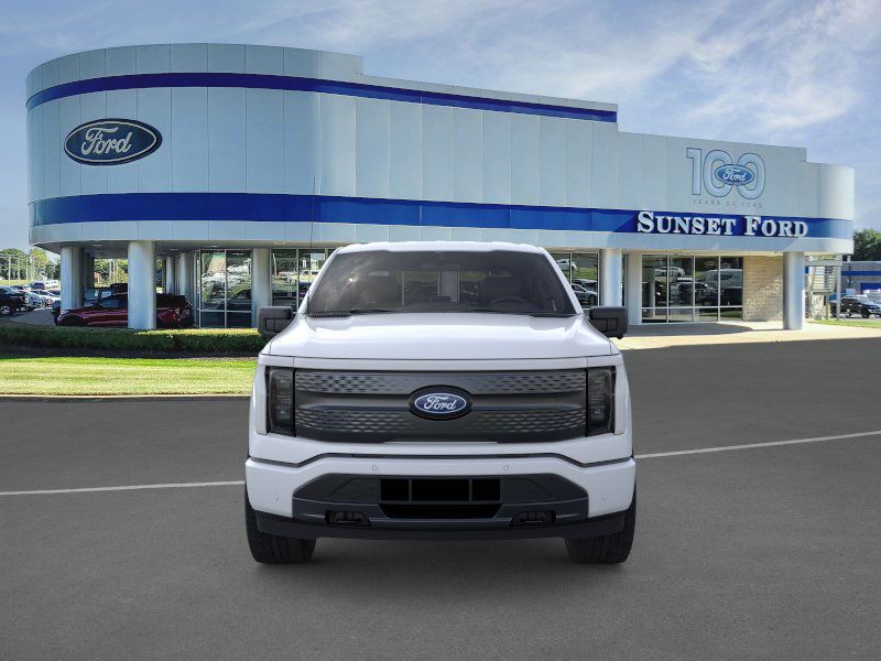 2025 Ford F-150 Lightning photo 4