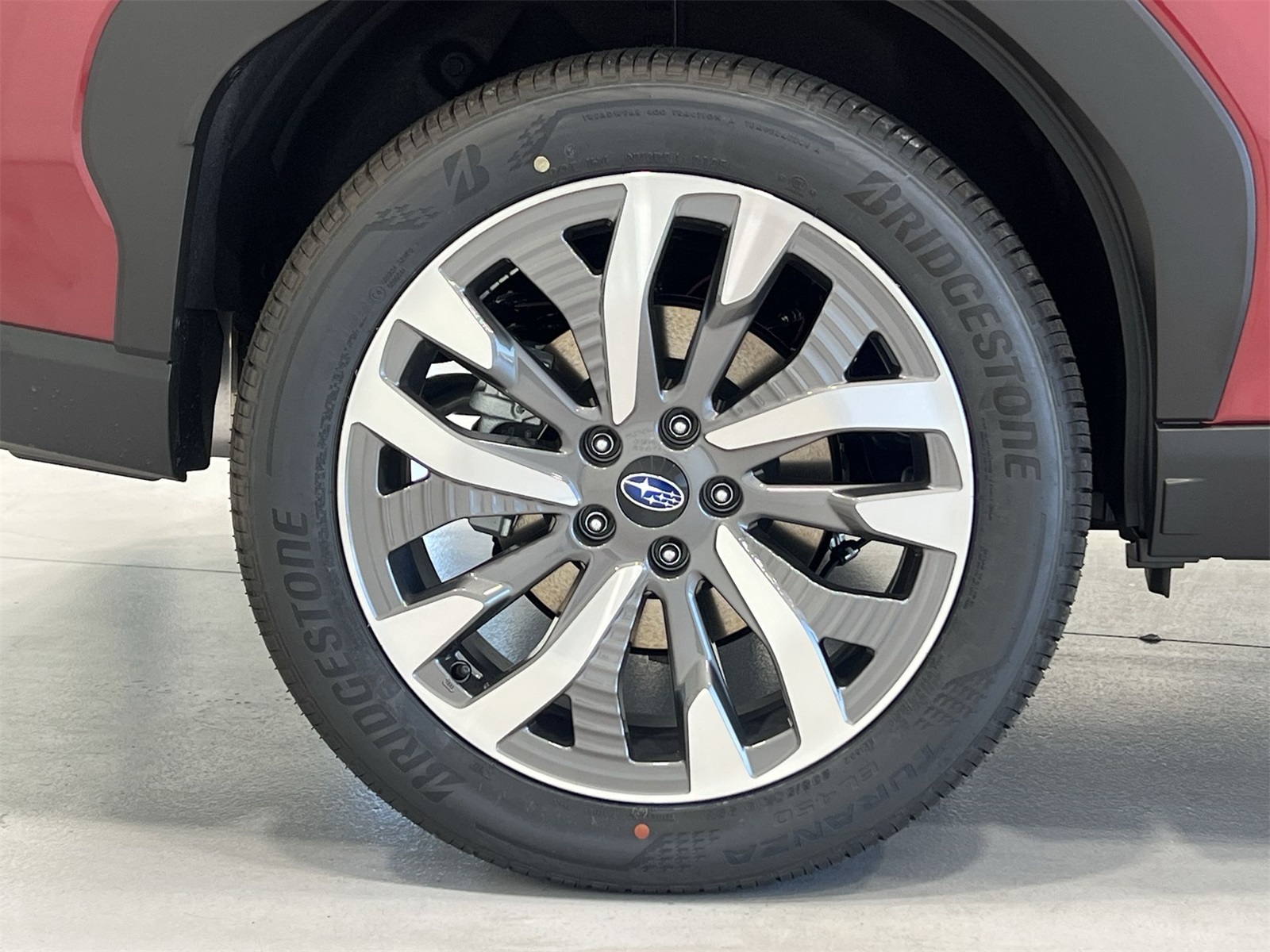 2025 Subaru Forester Touring photo 8