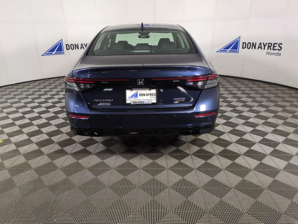 2025 Honda Accord Hybrid Touring photo 4