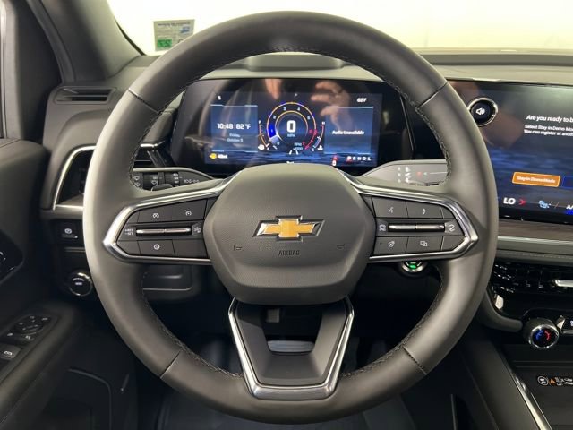 2026 Chevrolet Suburban LT photo 13