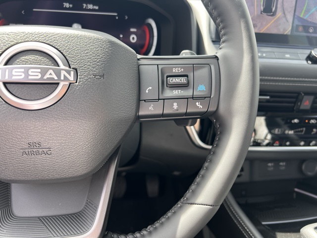 2025 Nissan Rogue Platinum photo 11