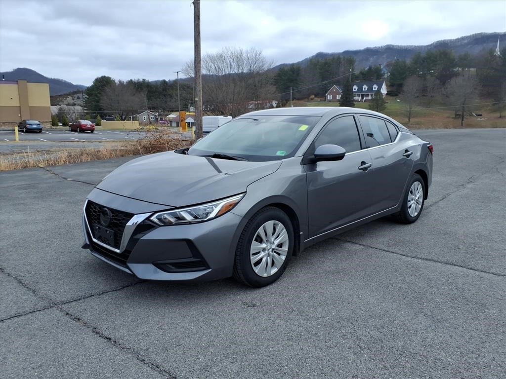 2022 Nissan Sentra S's photo