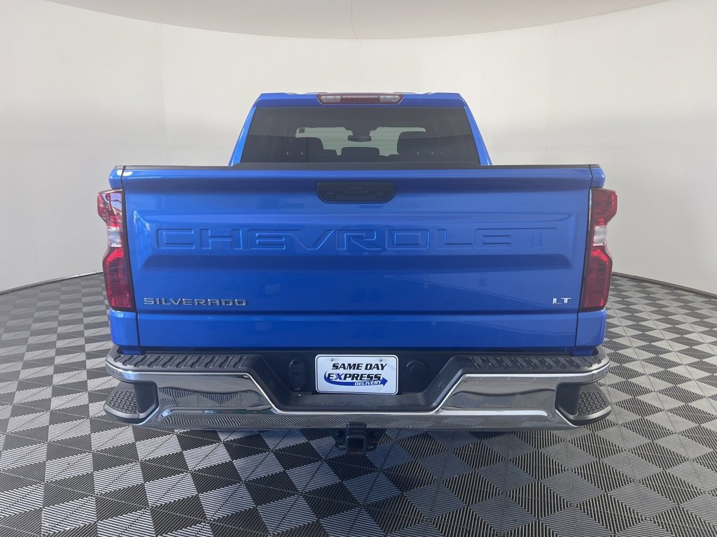 2025 Chevrolet Silverado 1500 LT photo 3