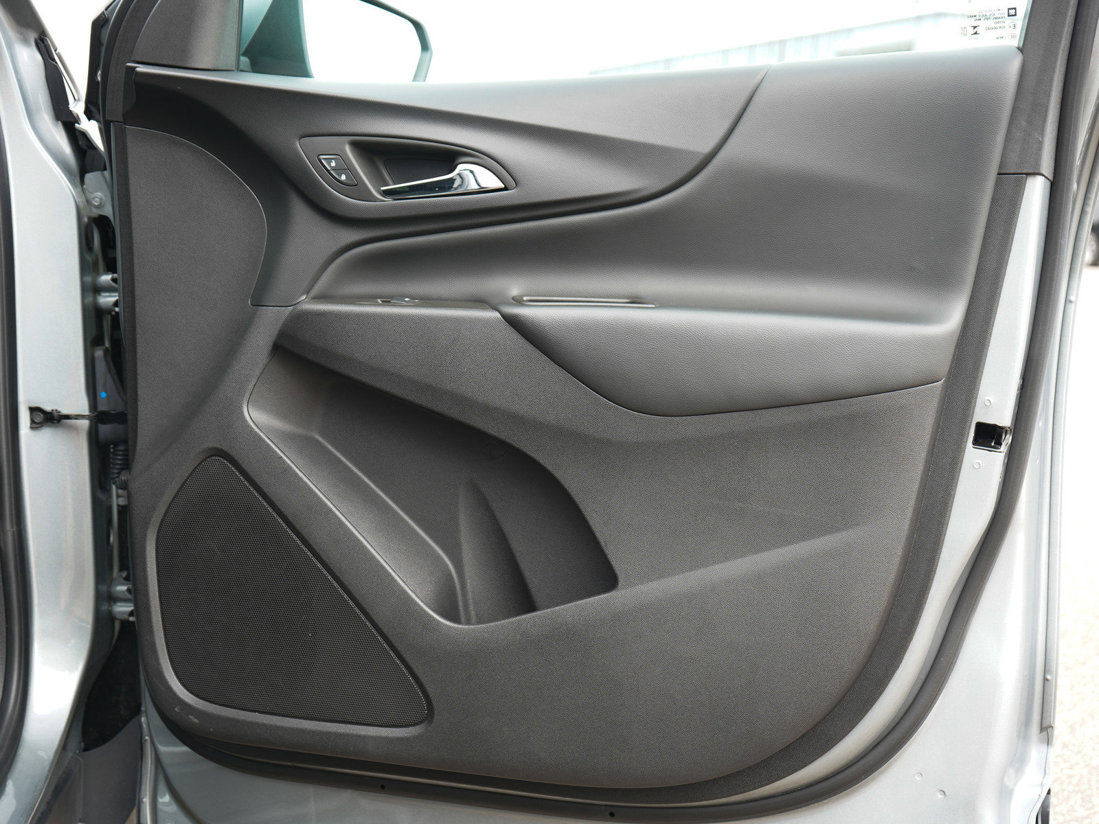 2024 Chevrolet Equinox LT photo 10