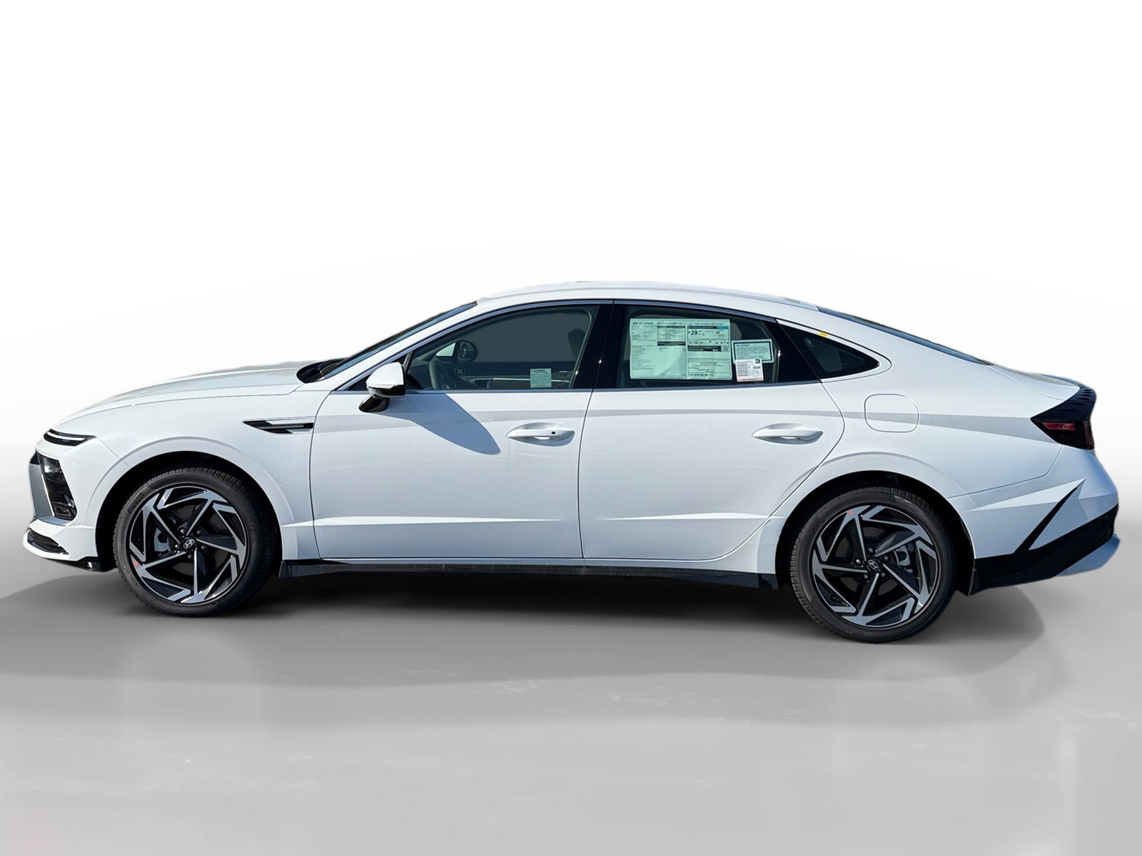 2026 Hyundai Sonata SEL Sport photo 2