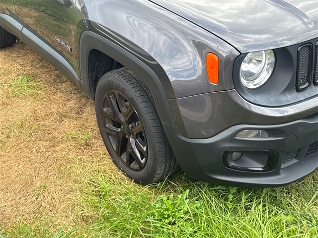 2017 Jeep Renegade Latitude North Edition photo 4