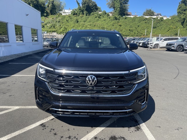 2026 Volkswagen Atlas Cross Sport SEL Premium R-Line photo 4