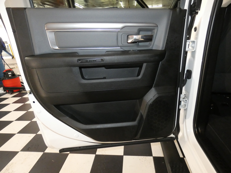 2022 Ram 1500 Classic SLT photo 20
