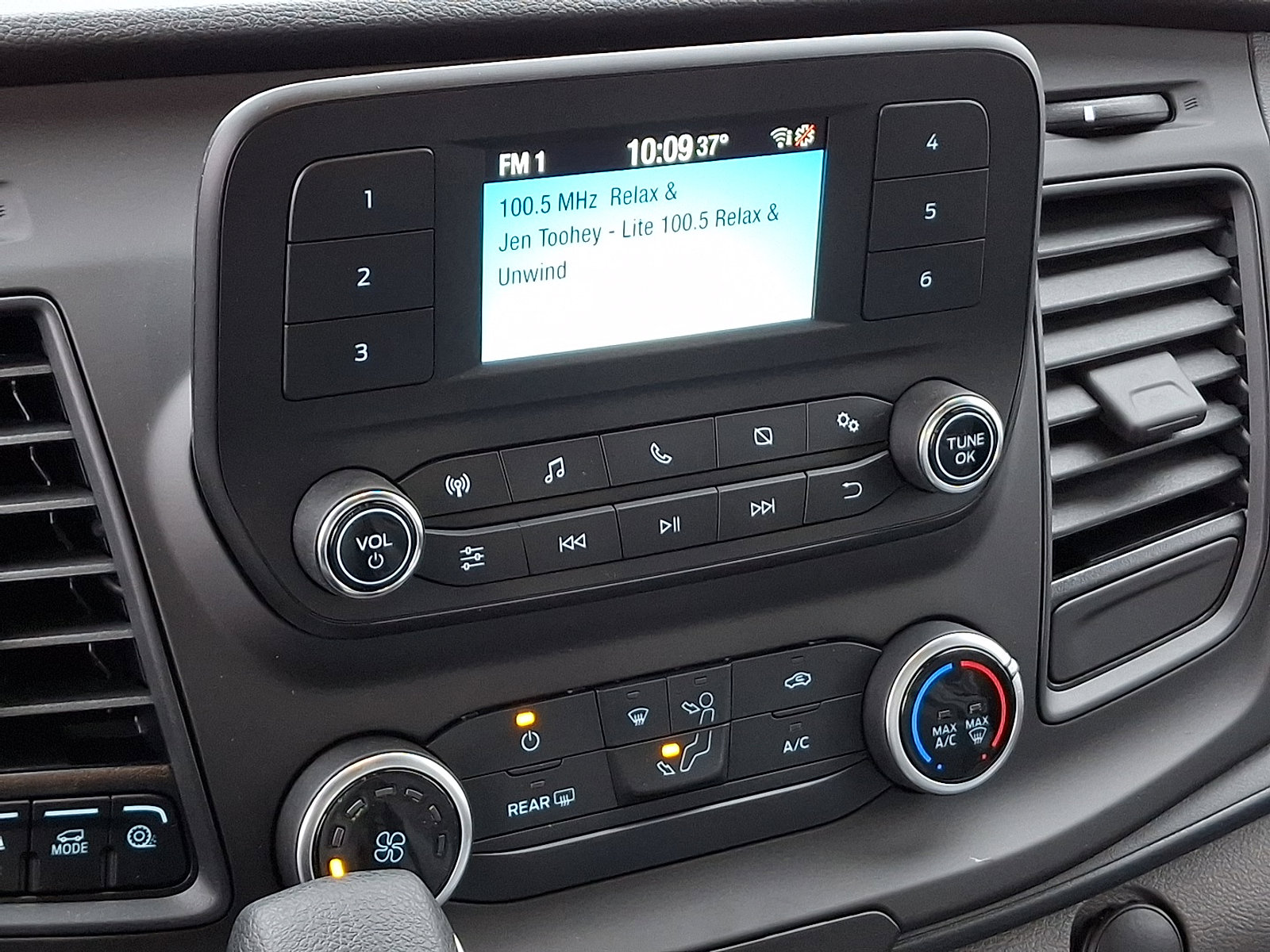 2025 Ford Transit Cargo Van photo 3