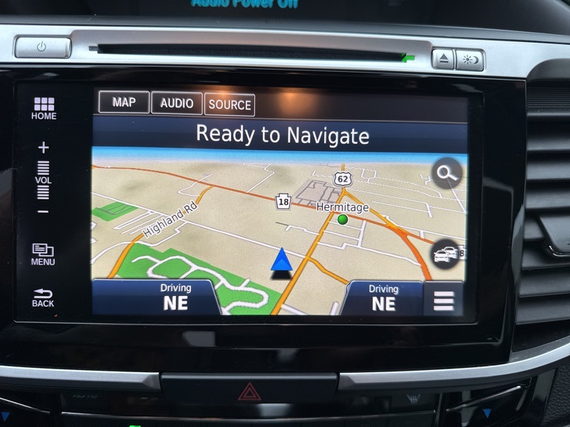 2017 Honda Accord Touring photo 32