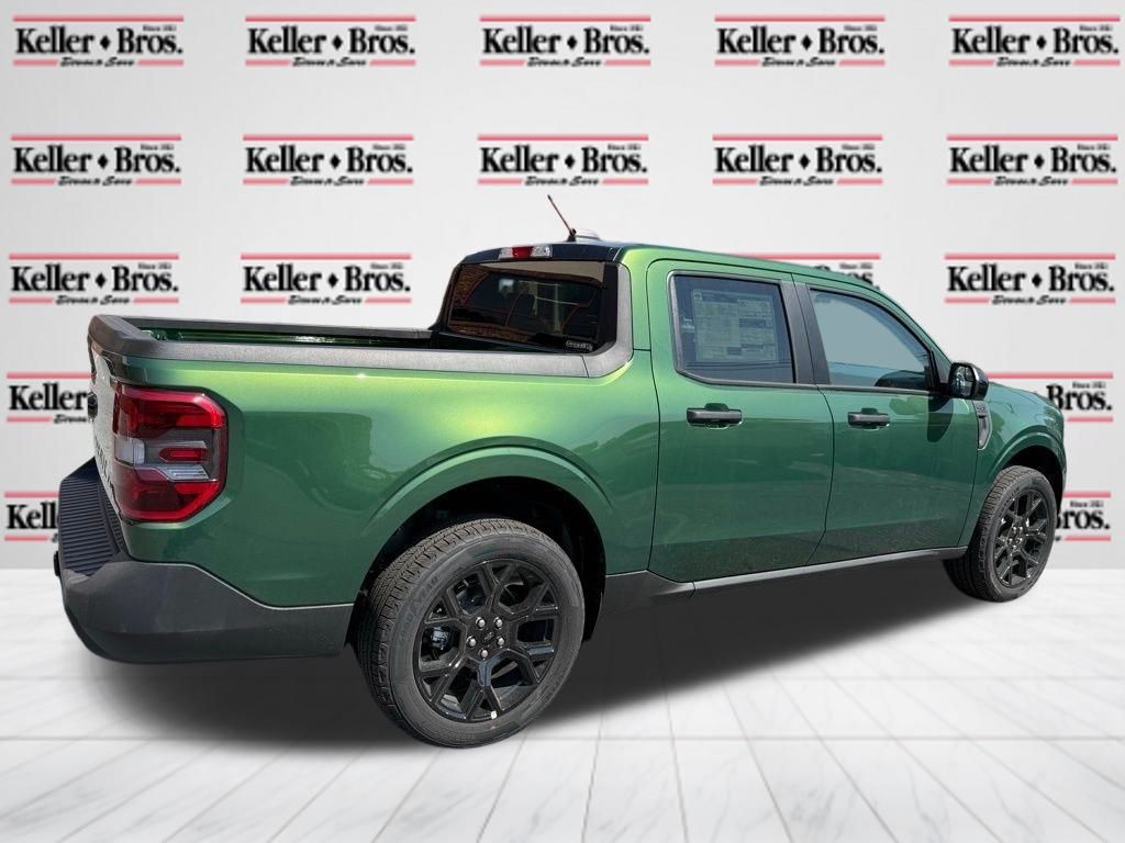 2025 Ford Maverick XLT photo 3