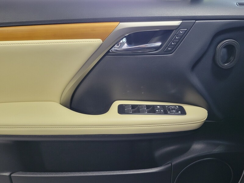 2022 Lexus RX 450h AWD photo 17