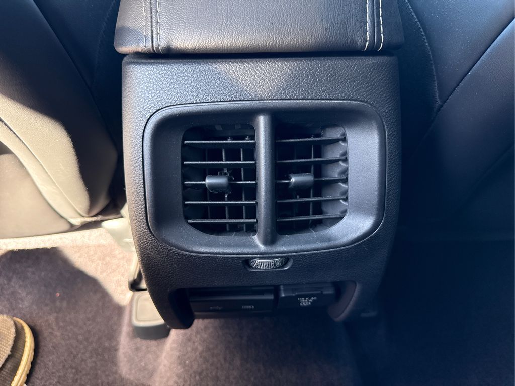 2019 Jeep Cherokee Limited photo 30