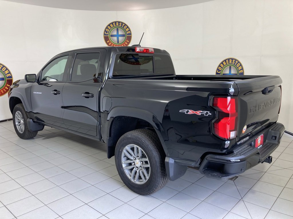 2026 Chevrolet Colorado LT photo 17