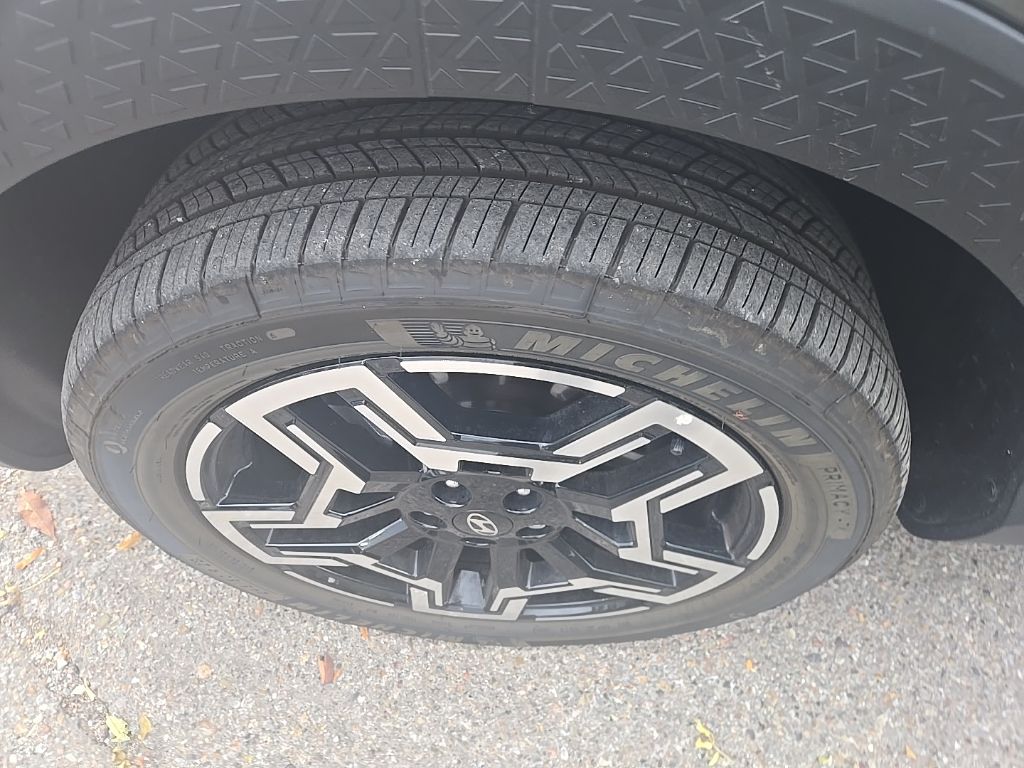 2025 Hyundai Santa Cruz Limited photo 4