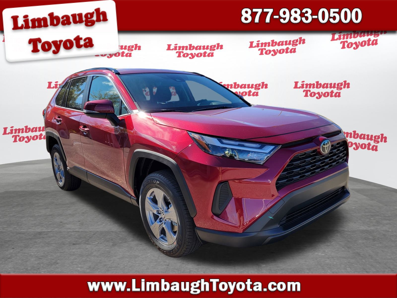 2025 Toyota RAV4 XLE's photo