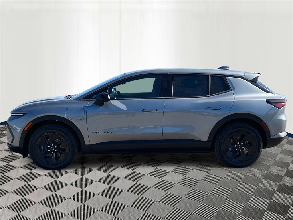 2026 Chevrolet Equinox EV 1LT photo 2