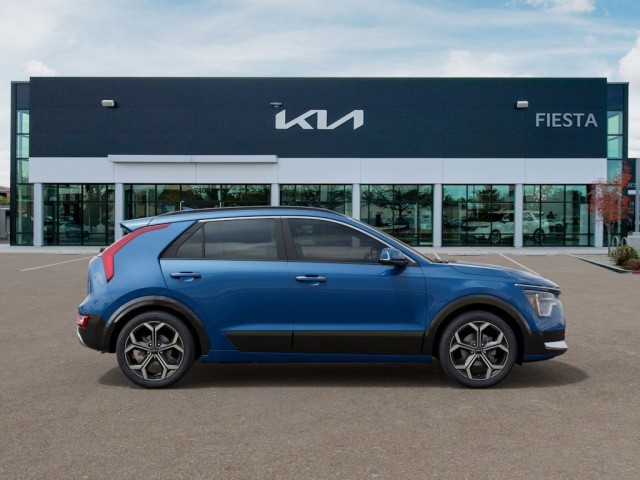 New 2025 Mineral Blue Kia SX image 7